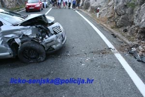 Slika /PU_LS/FOTKE ZA VIJESTI/OV-udaren-prednji-dio.jpg